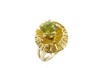 Peridot & Yellow gold flower ring