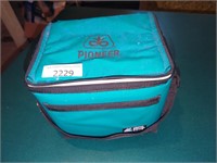 Pioneer lunch box