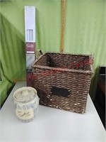 Lg. Basket, cookie jar & mini blind