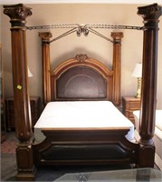 VICTORIAN STYLE 4 POST OAK CANOPY QUEEN BED