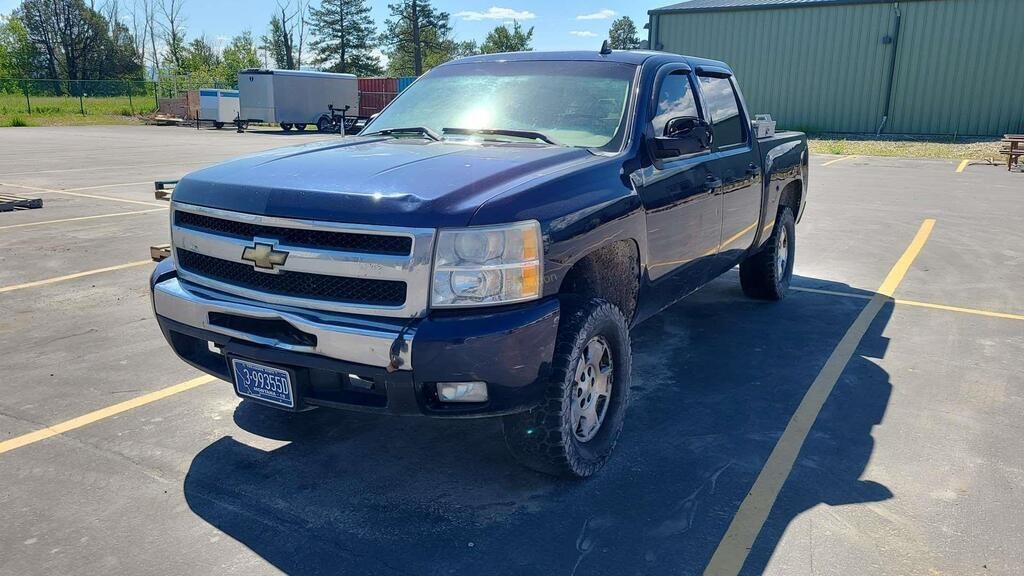 2011 CHEVROLET SILVERADO