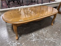 BLOND OAK COFFEE TABLE WITH GLASS TOP