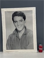 Large Picture of Elvis Presley