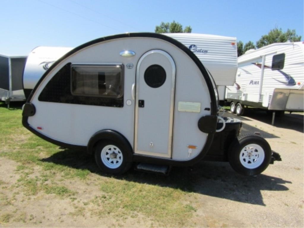 2014 Pleasant Valley Little Gy T@B Series Q Camper