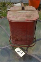 Old Waste Can (6 Gallon Capacity)