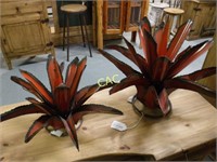 2pc Red Metal Yucca Plant