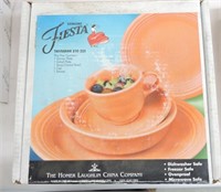 Fiesta Post 86 5 pc place setting, tangerine