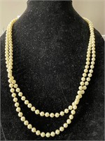 Vintage long Ladies Pearl Necklace