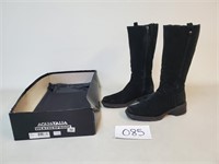 Women's Aquatalia "Austin" Black Suede Boots - 7.5