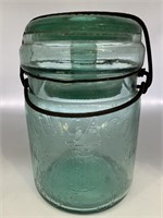 I Pint Chicago Fruit Jar with original Wire and