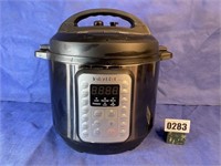 Instant Pot Cooker, Lots of Settings, Manual
