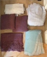 4 Woven/Fleece Blankets & 2 Pillows