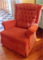CLEAN WORKING RECLINER CHAIR
