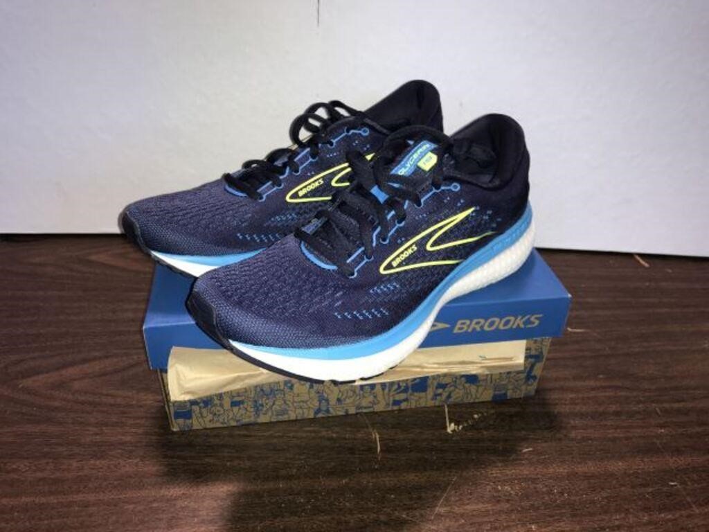 BROOKS MEN AND WOMEN RUNNING SHOES