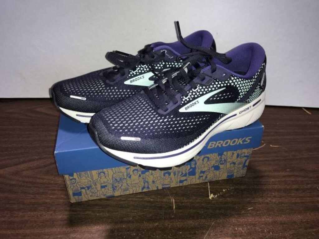 BROOKS MEN AND WOMEN RUNNING SHOES