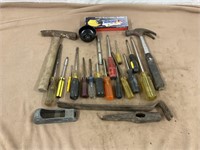Screwdrivers & hammers mis tools