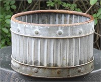 Galvanized metal planter, 9.5" dia.