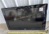 LG Model 32LK330 32" flatscreen TV w/wall mount.