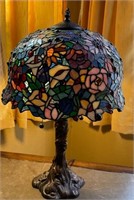 F - TIFFANY STYLE TABLE LAMP (A21)