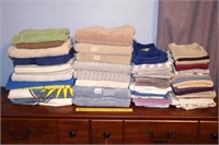 Group lot of bath towels, hand towels, washcloths