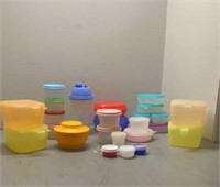 Tupperware - random small containers