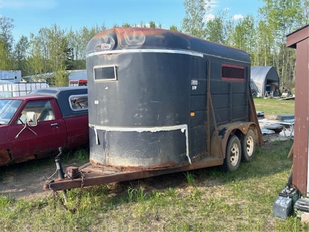 Road King Stock Trailer, large ball hitch w/jack