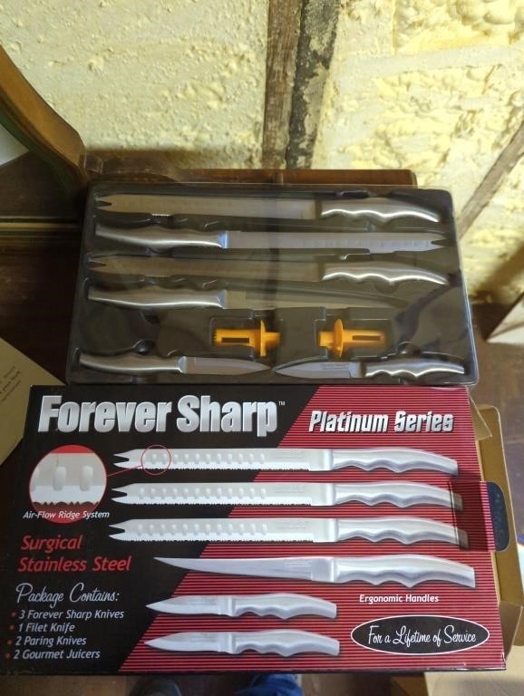 Forever sharp knives
