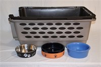 28" Retriever Brand Dog Carrier & 3 Dishes