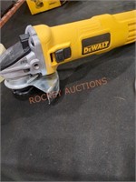 DeWalt 4-1/2"Small Angle Grinder;