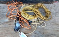2 HEAVY EXTENSION CORDS AND WORK LIGHT