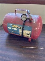 Portable air tank