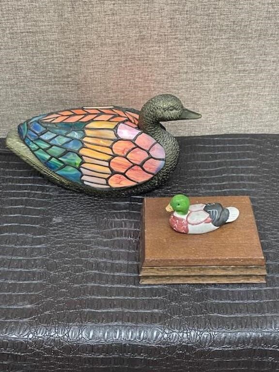 STAINED GLASS DUCK LIGHT