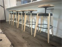 5PC ADJUSTABLE-HEIGHT COUNTER STOOLS