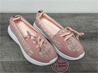 Size 9 Women’s Slip-On Shoes in Pink