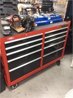 Craftsman rolling tool box