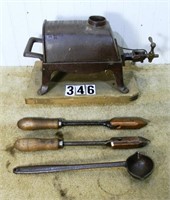 Tray lot assorted tinsmith/plumber’s tools: