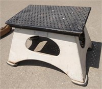 Metal step stool