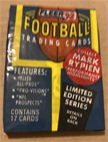 1992 Unopened Fleer Football Cards Pack