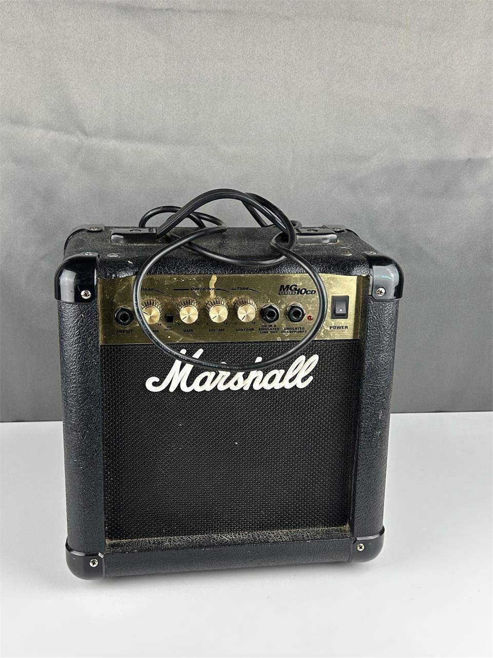 Small Marshall speaker amp