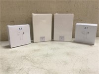 2 Songchuang Power Banks, 2 Pairs of Wireless Ear