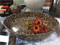 Brown  sponge print serving bowl