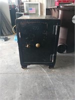 Antique safe with combination but won't open