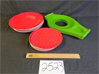 Plastic Plates & Paper Plate Holder