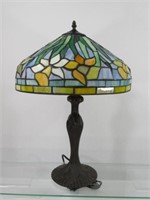 STAIN GLASS TABLE LAMP: