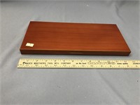 Wooden display box with 15 liberty quarters from 1