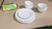 Partial Set Of White Dishes, 20pk Drawsting Bags