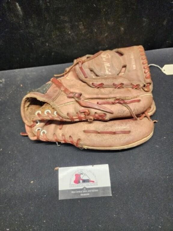 Montgomery Ward Steve Musial Glove