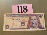 GUATEMALAN 5 QUETZALES BANKNOTES