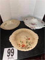 Plate, Bowl & Gravy Dish (Top Handle is