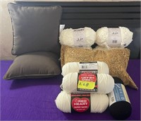 E - YARN SKEINS & ACCENT PILLOWS (L68)